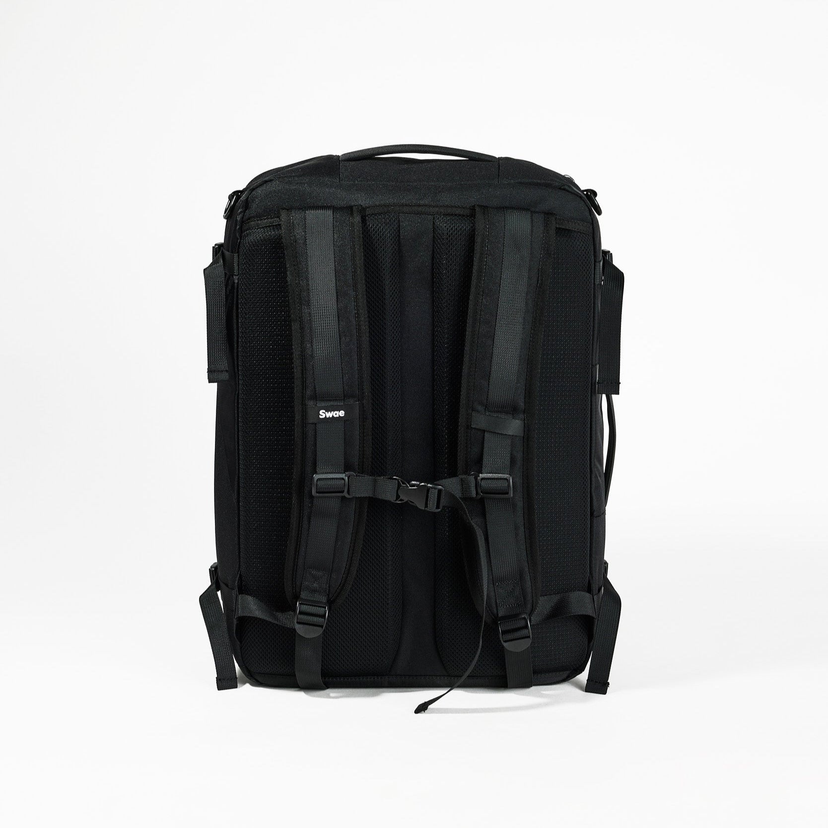Back view of the Swae Flow 40L Travel Backpack, featuring a ventilated airmesh back panel, padded adjustable shoulder straps, and an adjustable sternum (chest) strap for enhanced comfort and weight distribution.